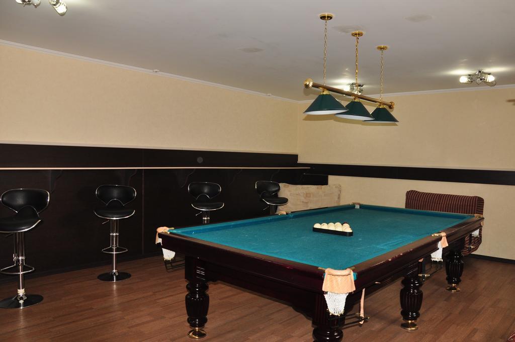 Amir Hotel Karakol Luaran gambar