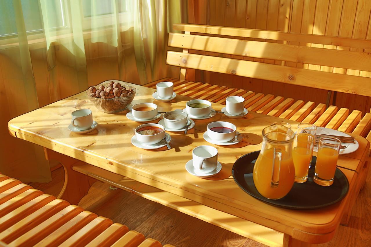 Amir Hotel Karakol Luaran gambar